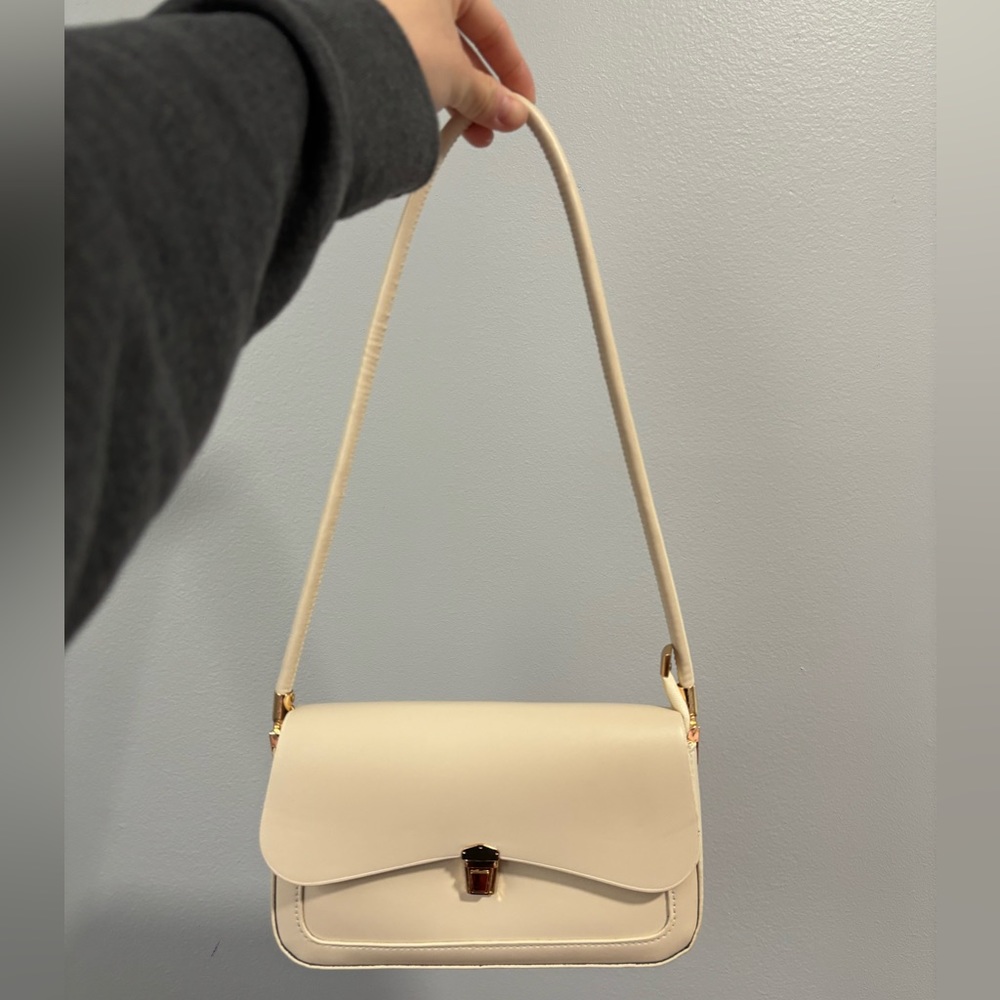 🤍 Beige Shoulder Bag 🤍 - Picture 1 of 5